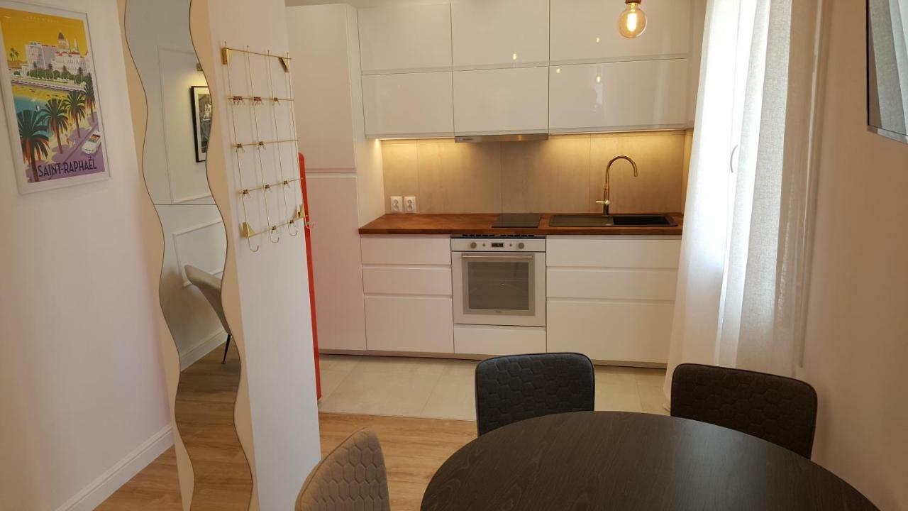 123 Sadi Carnot, Classe 2 Etoiles Saint-Raphaël Zewnętrze zdjęcie