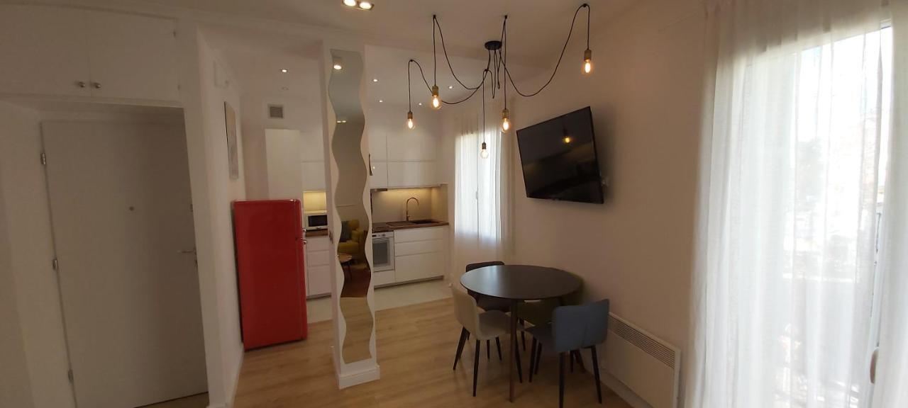 123 Sadi Carnot, Classe 2 Etoiles Saint-Raphaël Zewnętrze zdjęcie